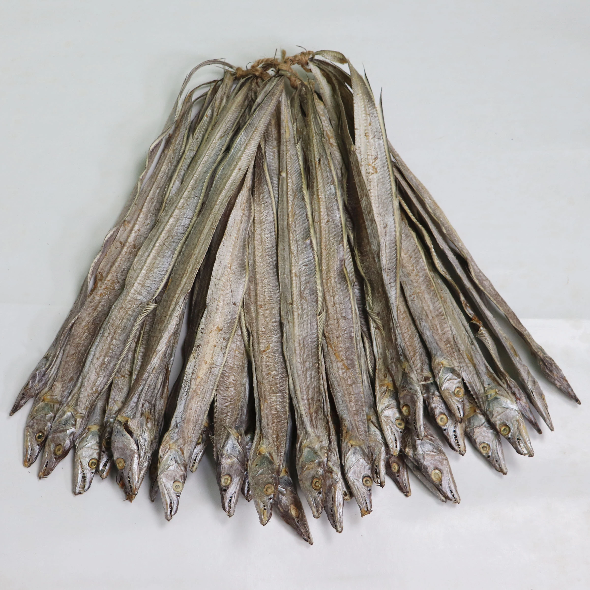 মাঝারি জাতি ছুরি শুঁটকি (লেজ-মাথা ছাড়া)