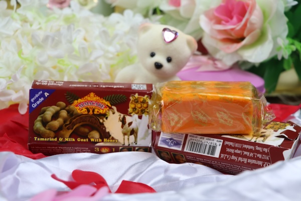 M.MACARE Tamarind and Milk Goat with Honey Fairness Herbal Soap (1)