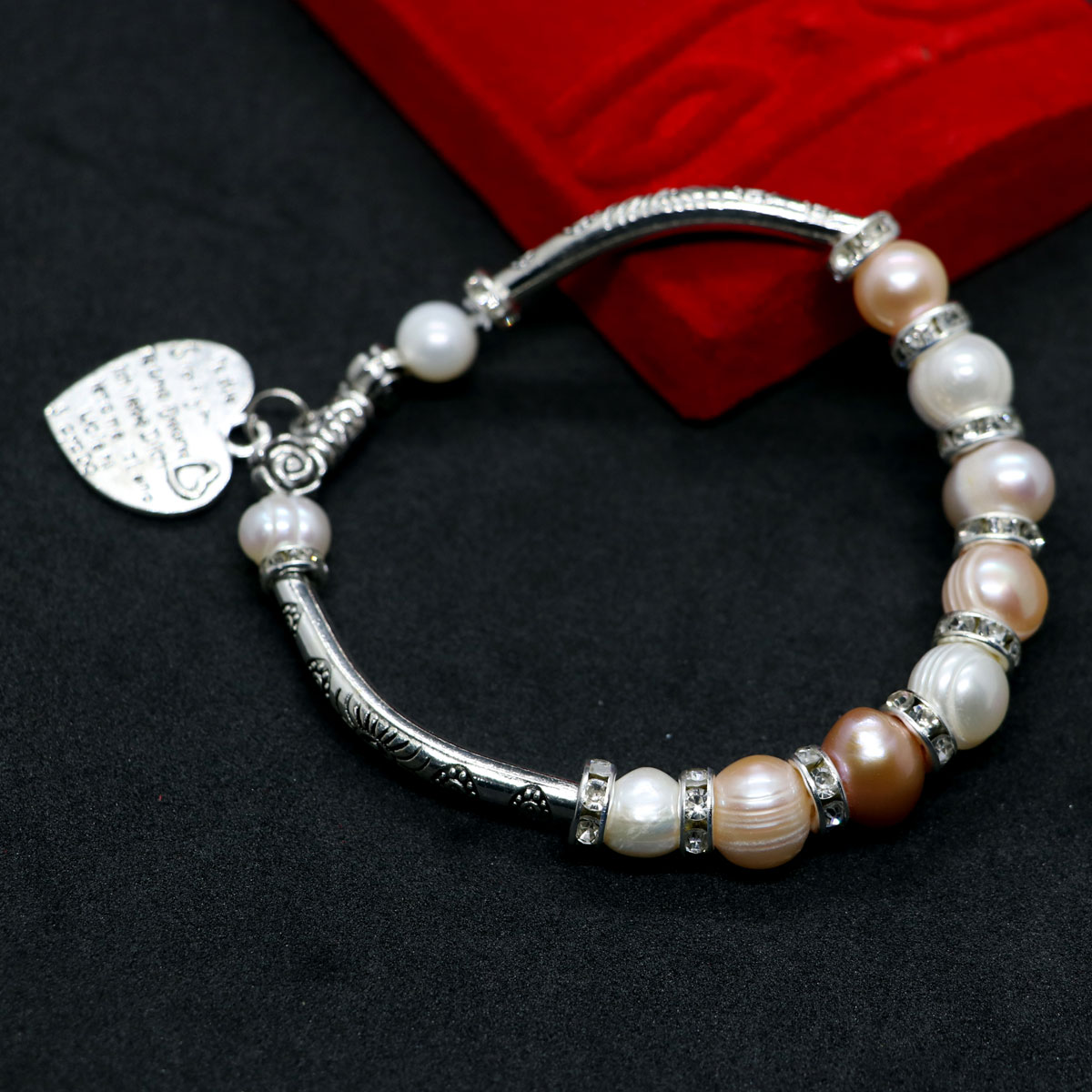 Ladies-Pearl-Bracelet-2.jpg