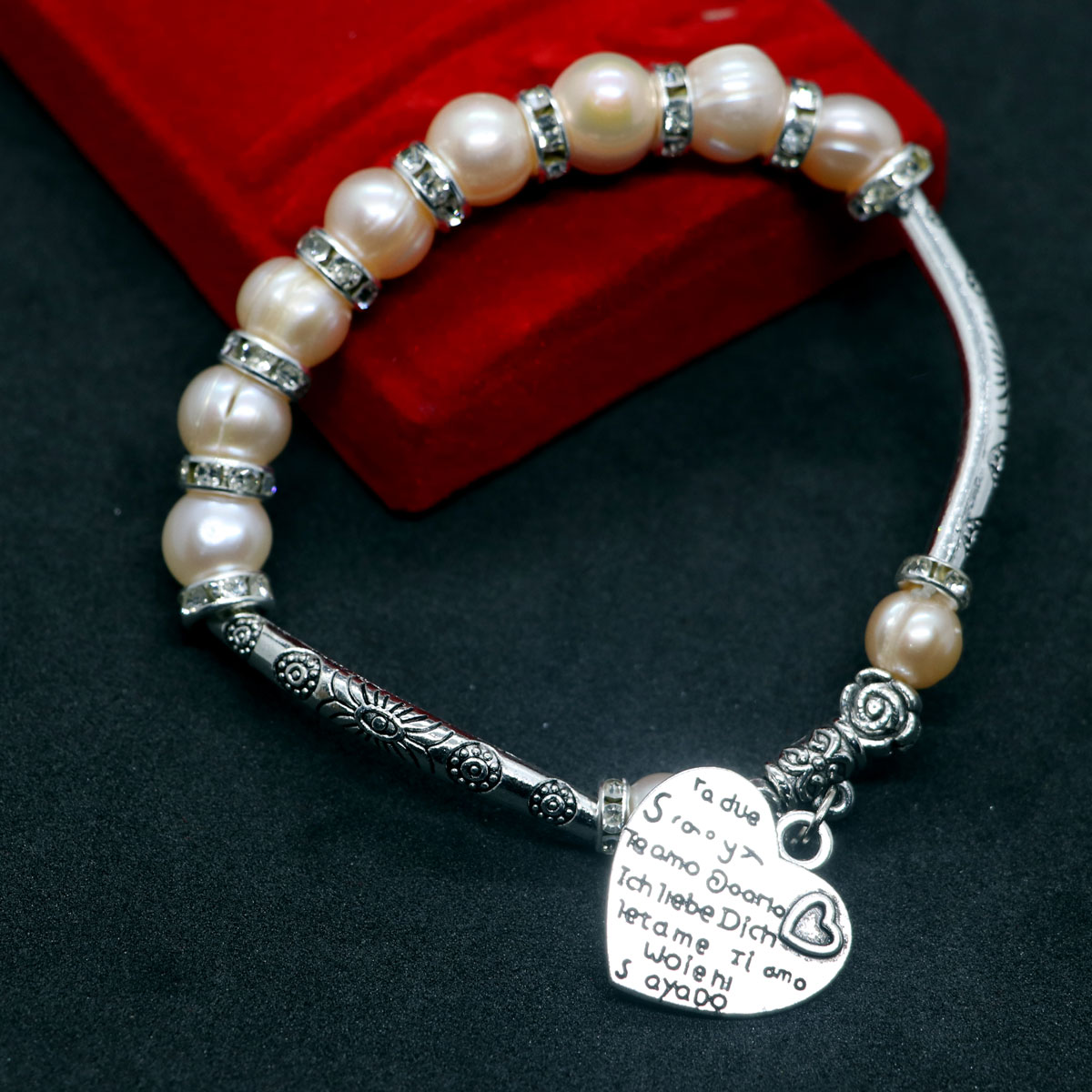 Authentic 💯% Pandora Heart Clasp Collier Bracelet, Women's Fashion, Jewelry  & Organizers, Bracelets on Carousell