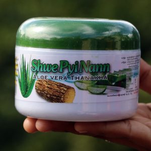 Shwe Pyi Nann Natural Whitening Thanakha Powder + Aloe Vera (১৪০ গ্রাম)